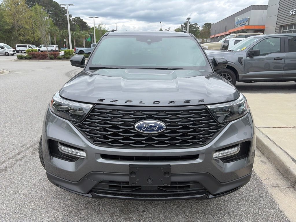 2023 Ford Explorer ST-Line