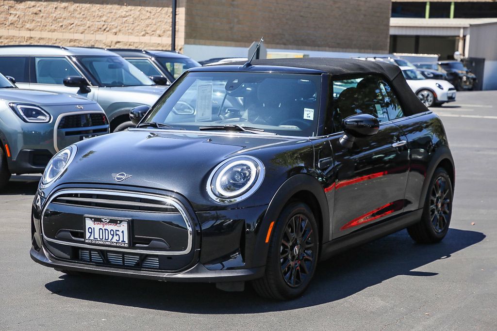 2024 MINI Cooper Signature 3