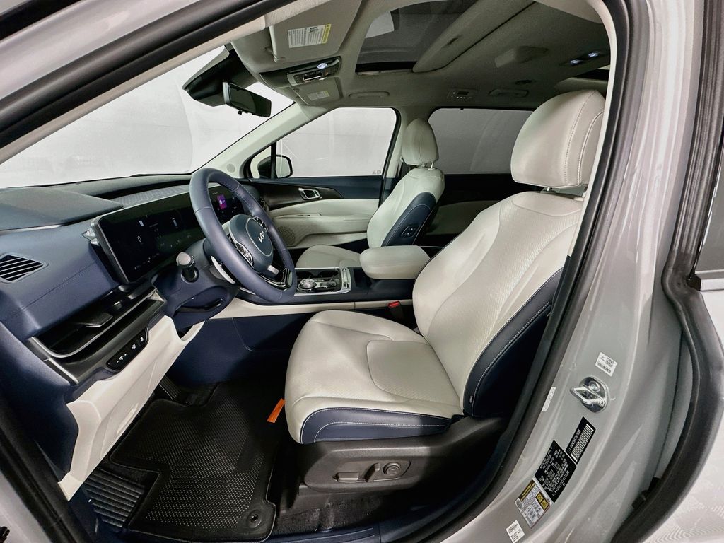 Thumbnail: 2026 Kia Carnival - 21
