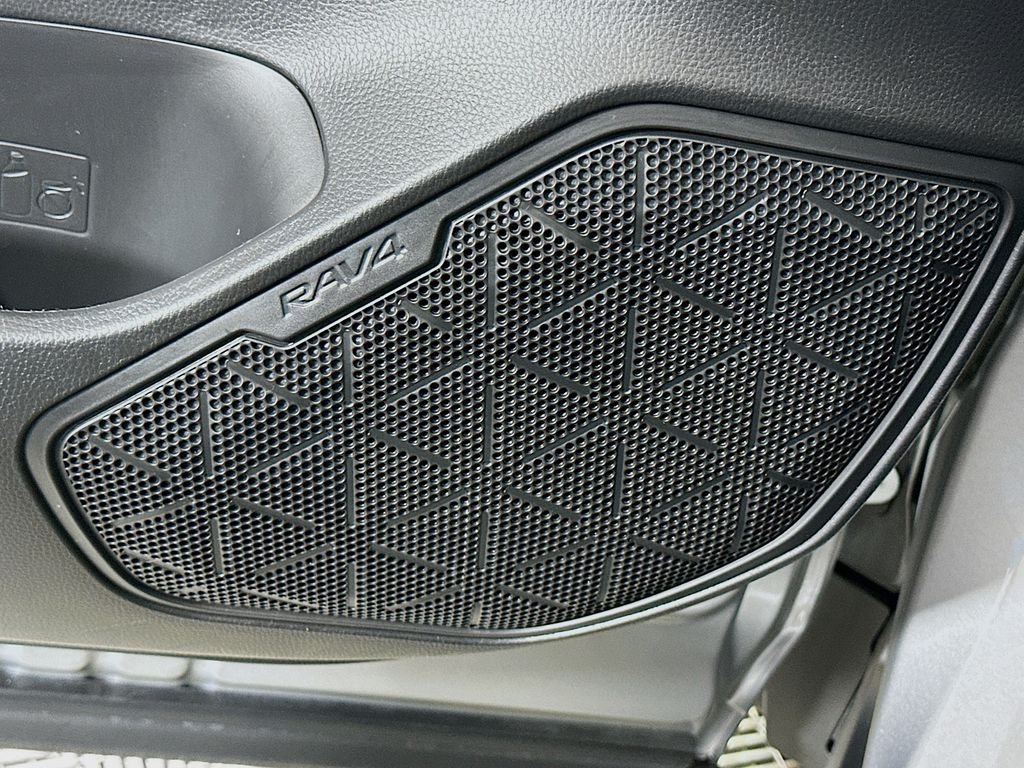 Thumbnail: 2025 Toyota RAV4 - 19