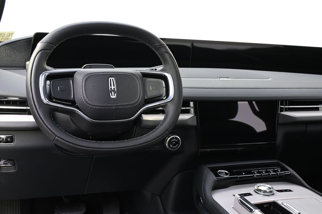 New 2026 White Lincoln Reserve image 12