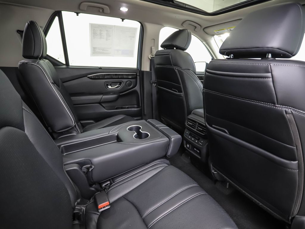 Thumbnail: 2023 Honda Pilot - 26