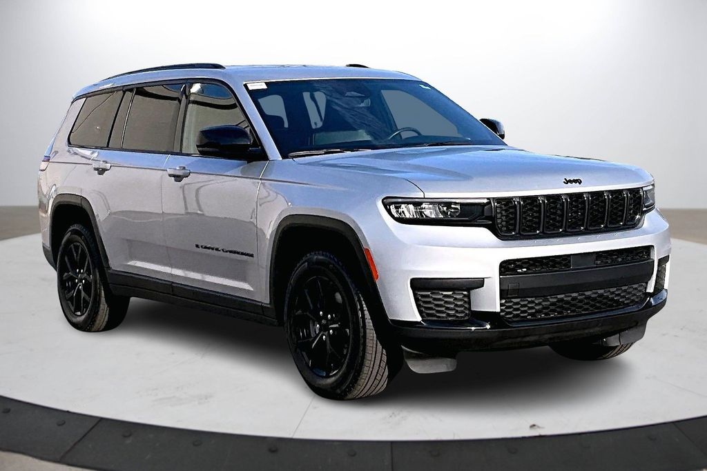 2024 Jeep Grand Cherokee L Altitude 4WD