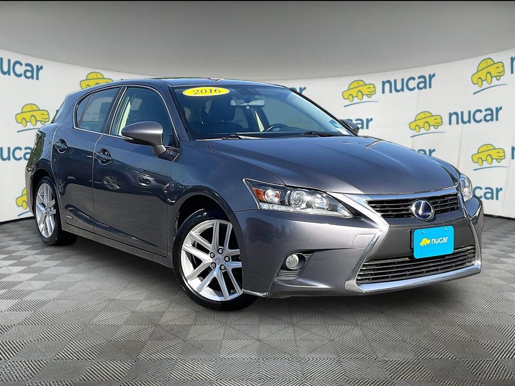 2016 Lexus CT — photo 1