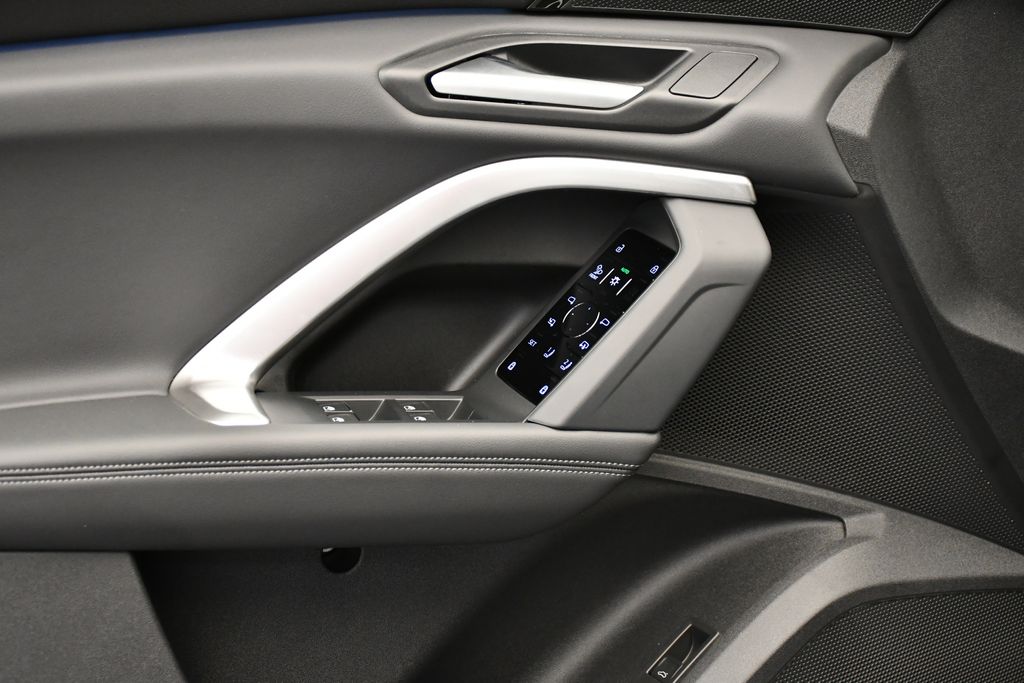 2025 Audi Q5 Premium 32