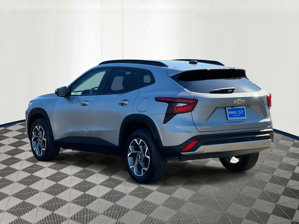 View vehicle photo 4