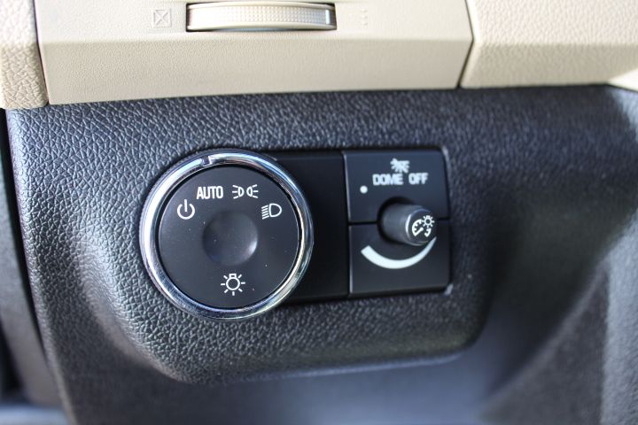 Used Car 2012 Chevrolet Traverse  Ltz For Sale Under $10,000 In Georgetown, Texas