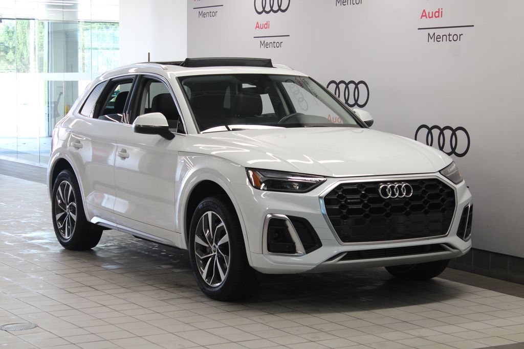 Thumbnail: 2022 Audi Q5 - 8