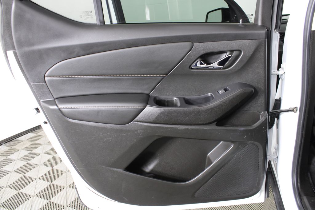 Used 2021 Chevrolet Traverse for sale in 