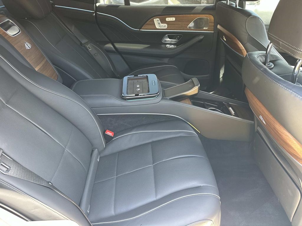 Thumbnail: 2023 Mercedes-Benz GLS - 13