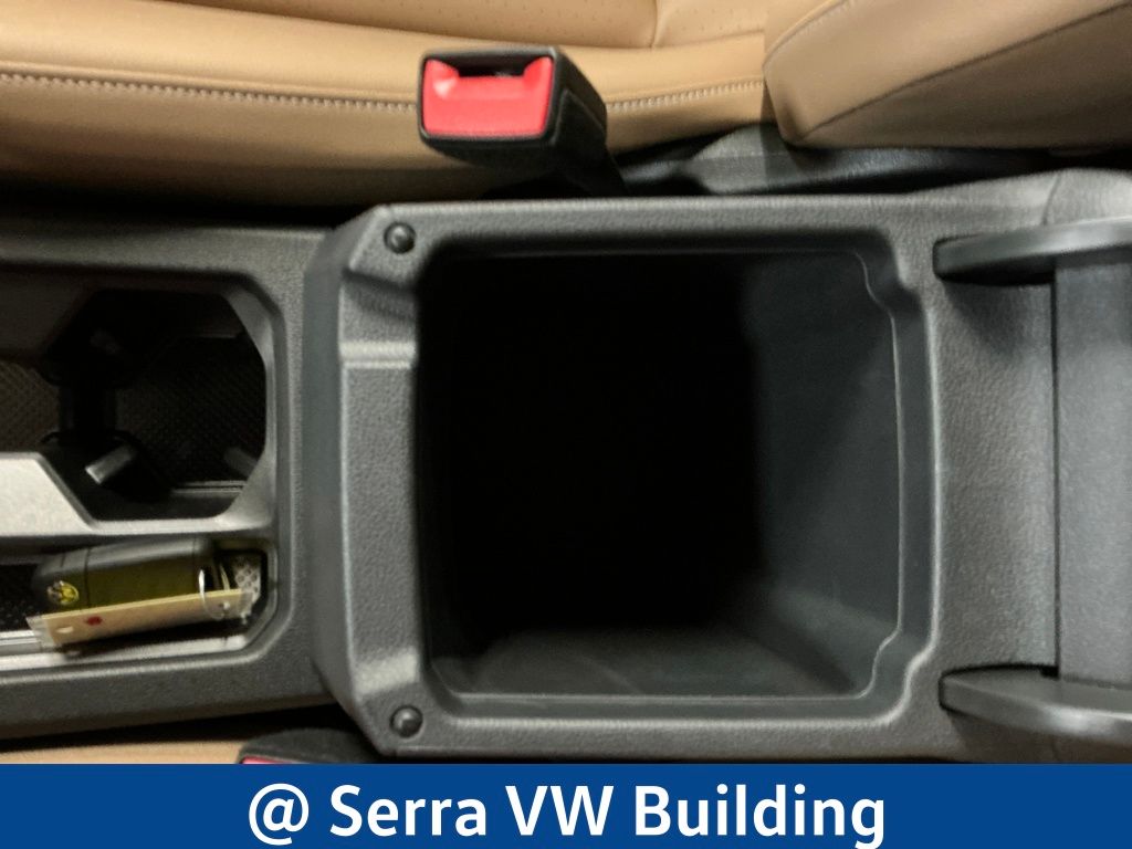 Certified Used 2024  Volkswagen 2.0T SE image 29