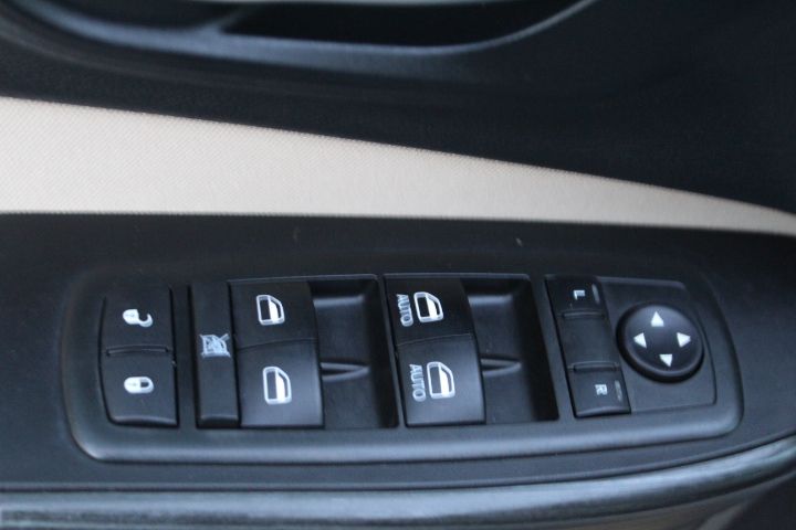 Used Car 2015 Jeep Cherokee  Latitude For Sale Under $10,000 In Georgetown, Texas