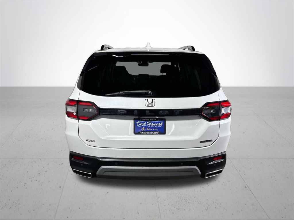 2024 Honda Pilot Touring