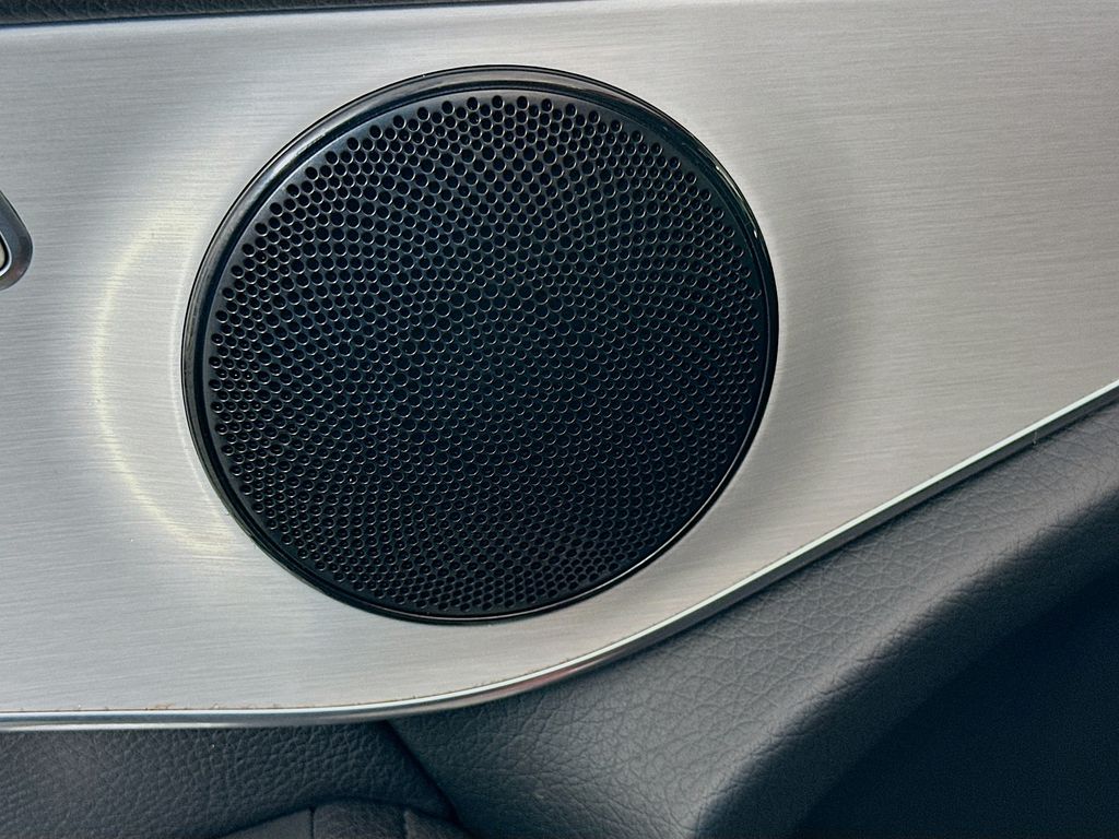 Thumbnail: 2020 Mercedes-Benz GLC - 18