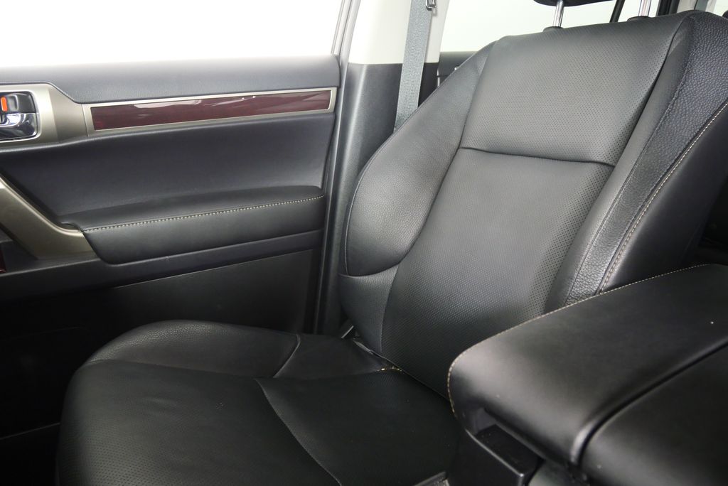 2017 Lexus GX 460 26