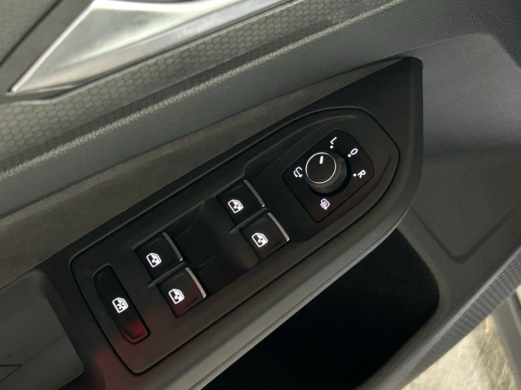 Used 2024 Reflex Silver Volkswagen SE image 49