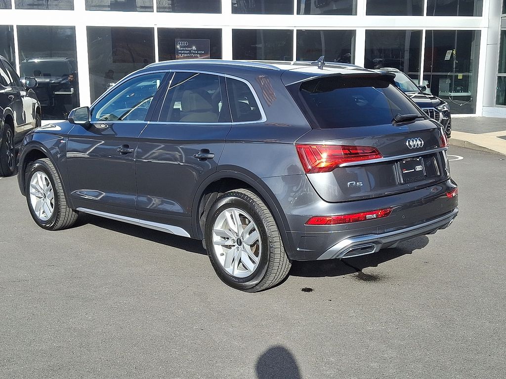 Thumbnail: 2022 Audi Q5 - 6