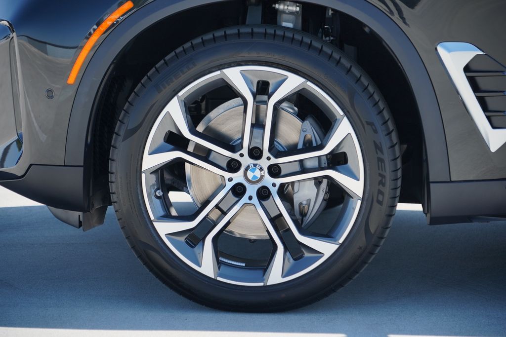 Thumbnail: 2026 BMW X5 - 5