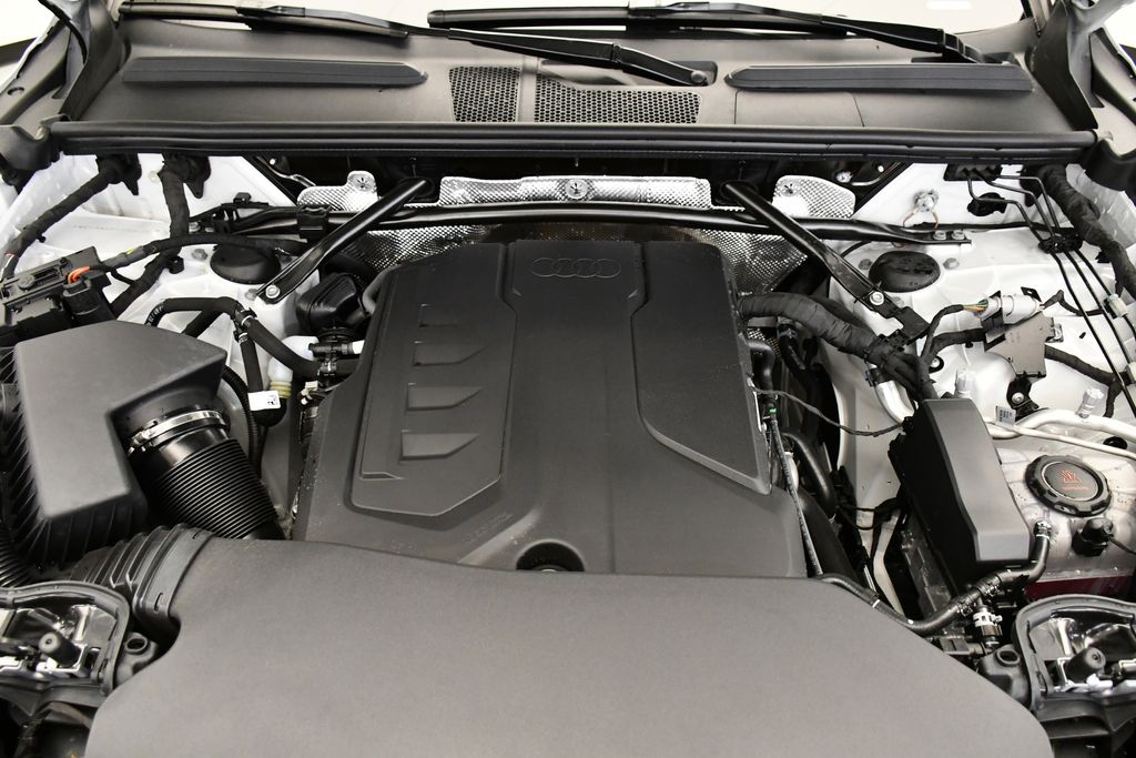 2025 Audi Q5 Premium 11