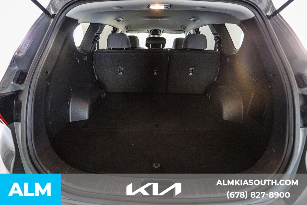 2021 Hyundai Santa Fe SE photo 18