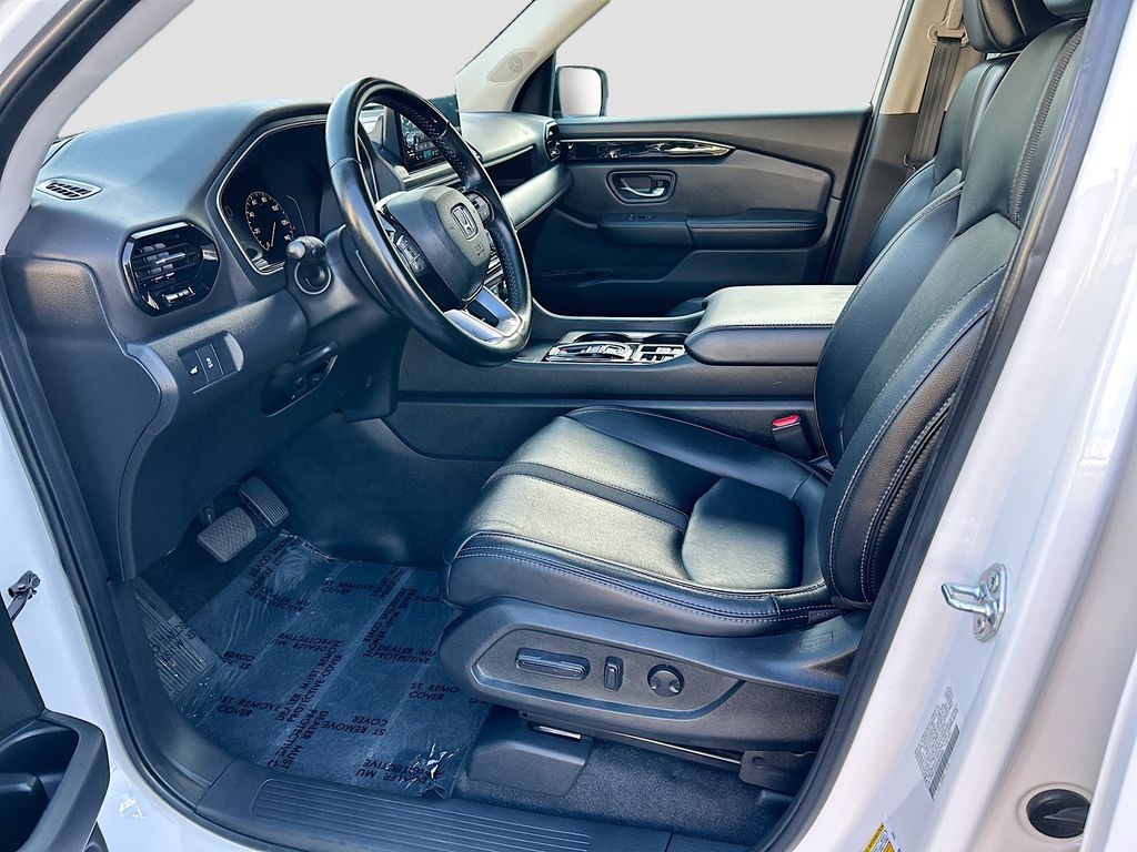 Thumbnail: 2023 Honda Pilot - 20