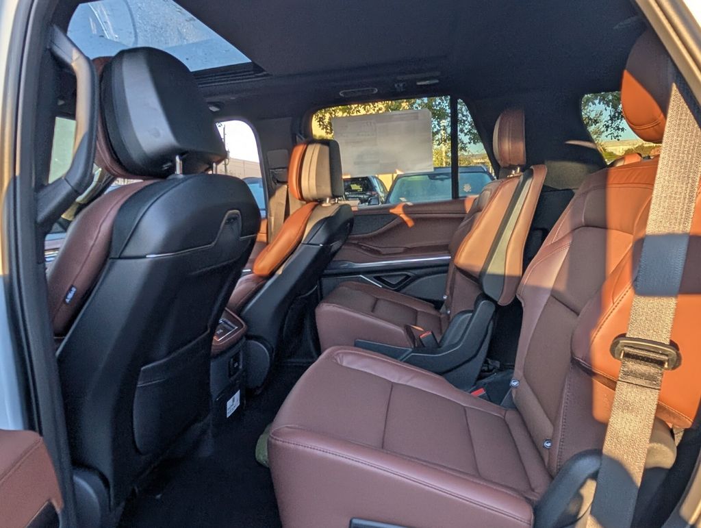 new 2026 Lincoln Navigator car, priced at $103,233