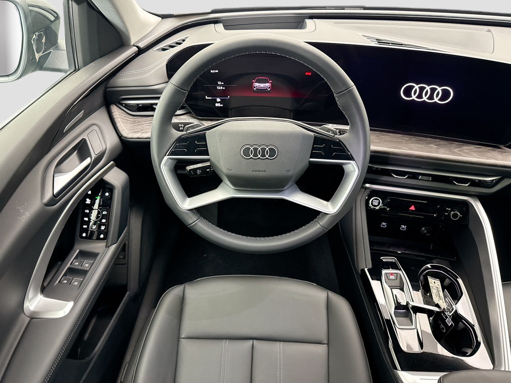 Thumbnail: 2025 Audi Q5 - 10