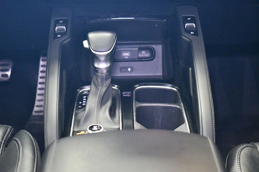 Thumbnail: 2020 Kia Telluride - 20