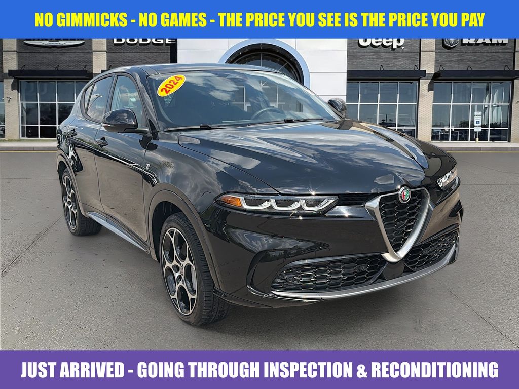 Alfa Black 2024 Alfa Romeo Tonale Ti AWD SUV / Crossover All-Wheel Drive 6-Speed Automatic
