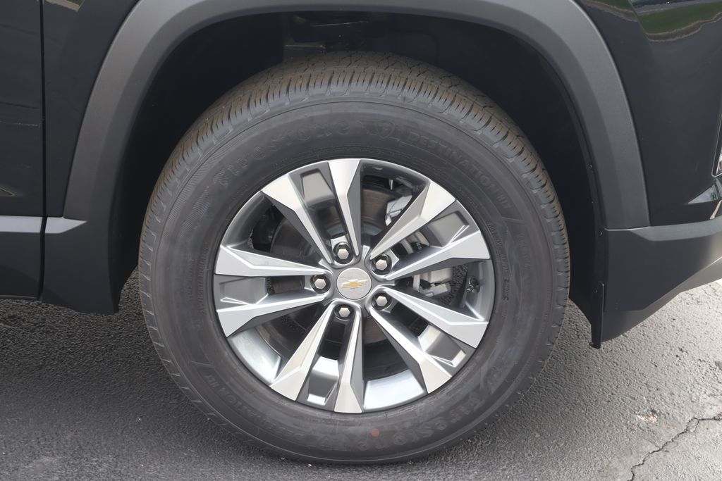 Thumbnail: 2026 Chevrolet Equinox - 11