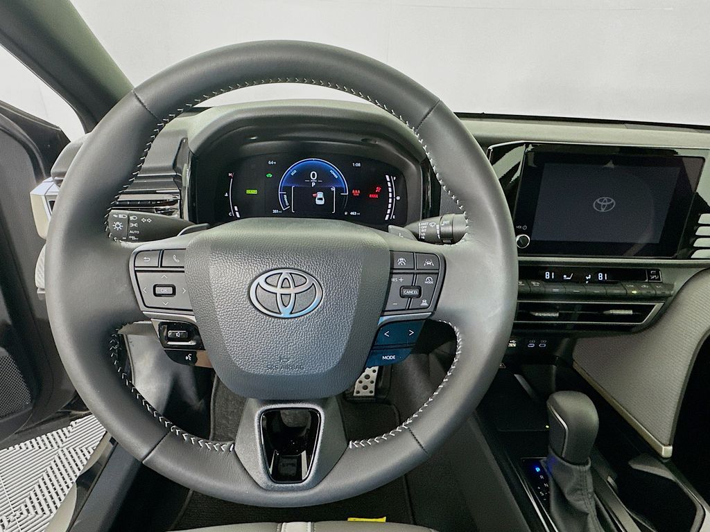 Thumbnail: 2025 Toyota Camry - 11