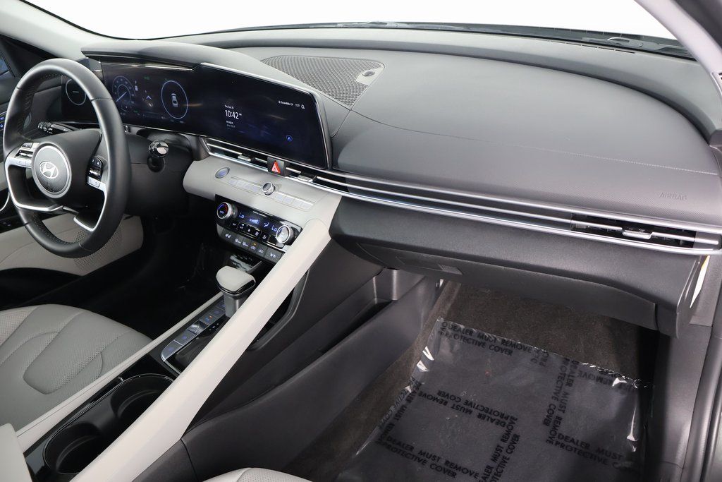 Thumbnail: 2024 Hyundai Elantra - 9