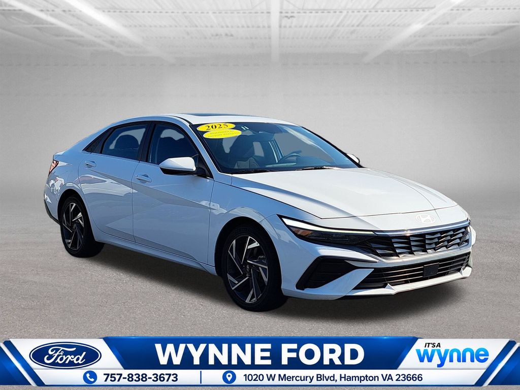 Serenity White 2025 Hyundai Elantra Sedan Front-Wheel Drive Continuously Variable Transmission