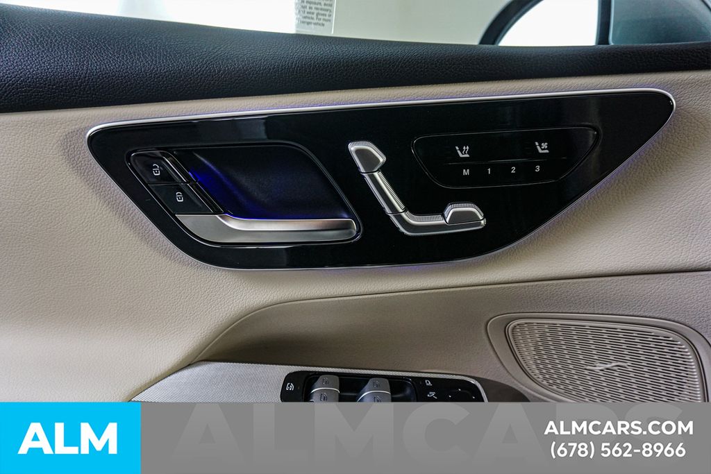 Used 2026 Silver Mercedes-Benz GLC 300 image 50