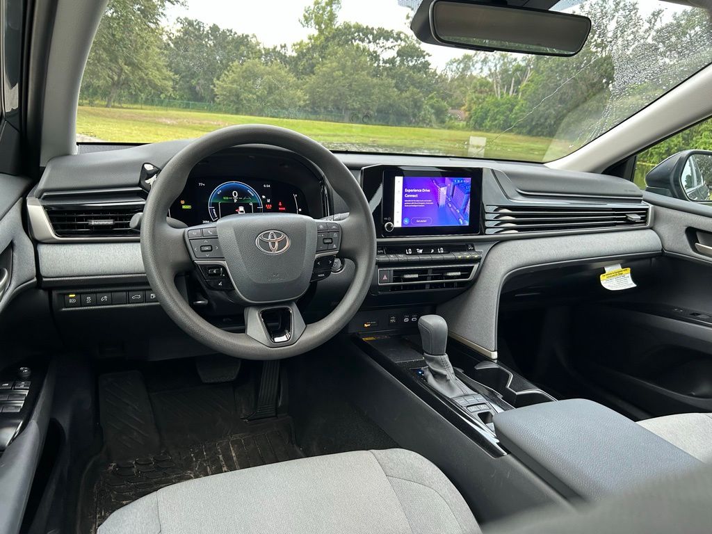 Thumbnail: 2025 Toyota Camry - 11