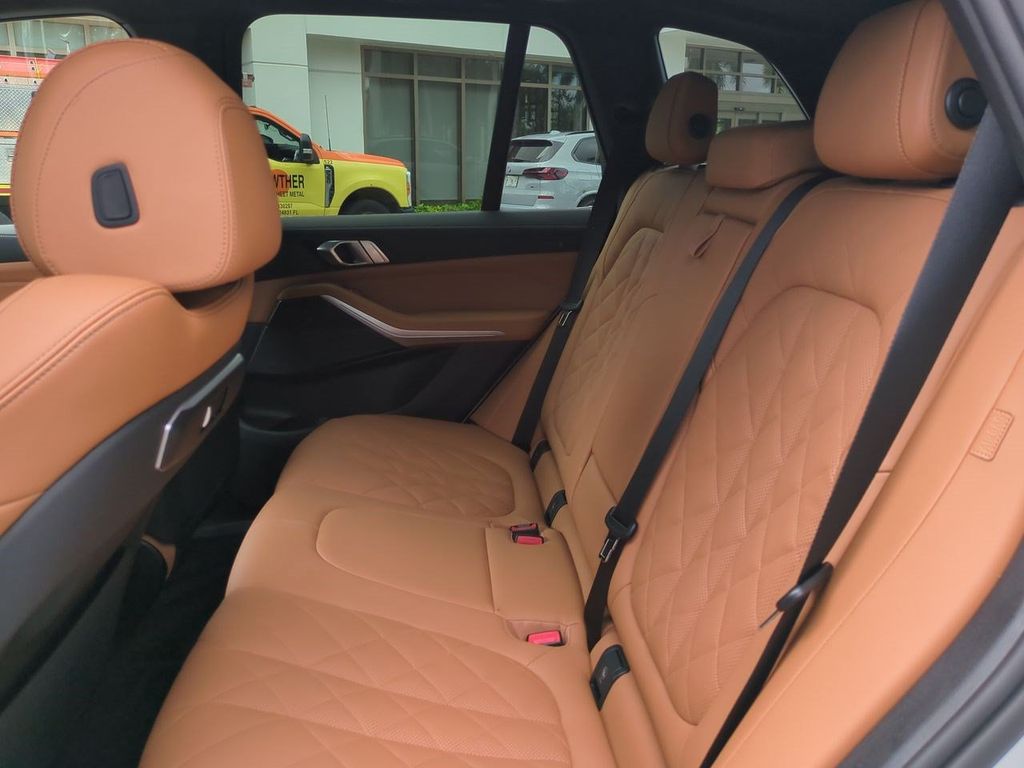 New 2026 White BMW sDrive40i image 14