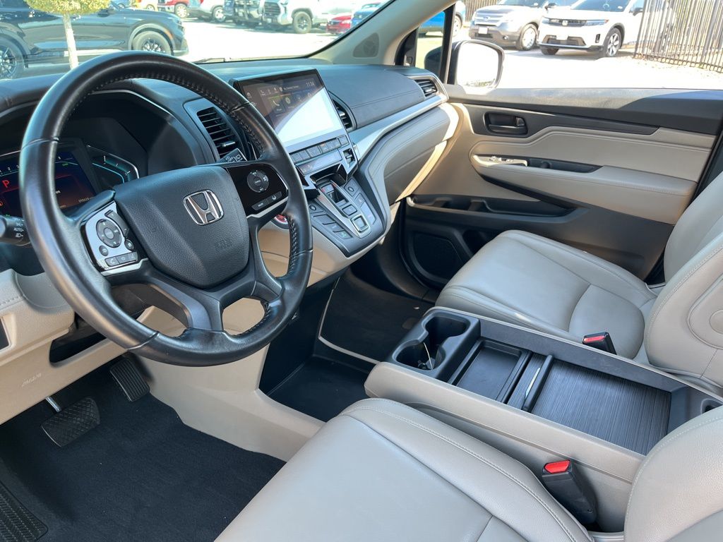 Thumbnail: 2018 Honda Odyssey - 19