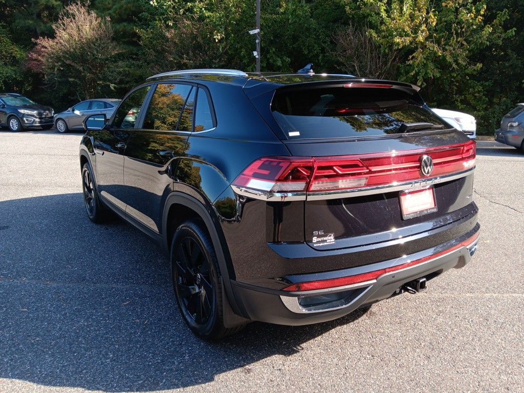 2025 Volkswagen Atlas Cross Sport 2.0T SE w/Technology 3