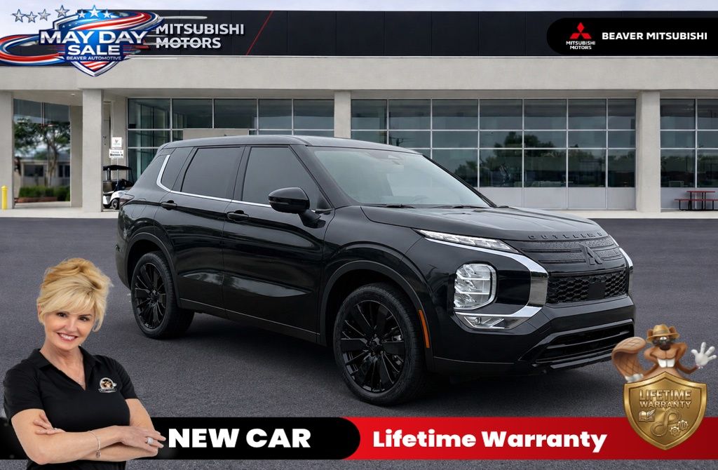 2026 Mitsubishi Outlander LE FWD's photo