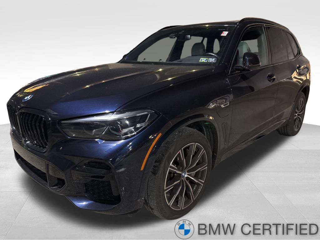 2023 BMW X5 45e's photo