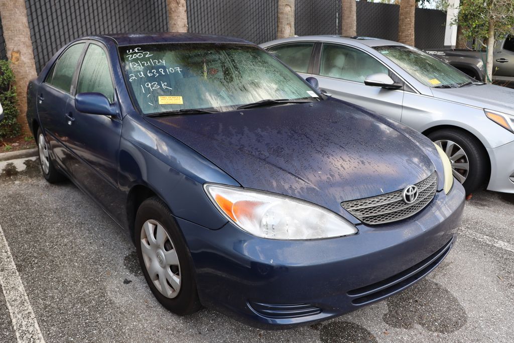 2002 Toyota Camry LE 6