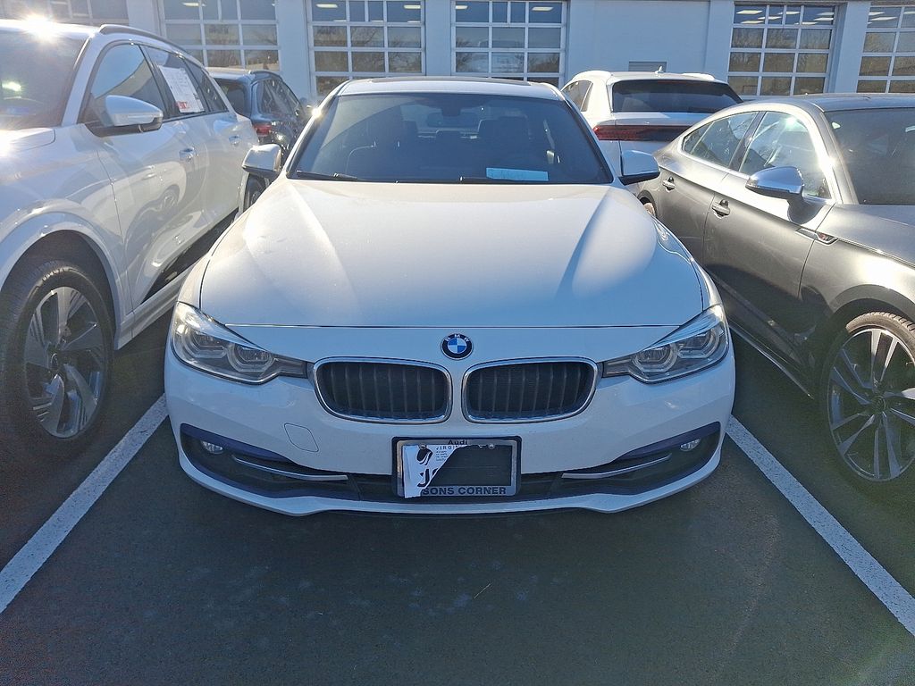 Thumbnail: 2018 BMW 3 Series - 2