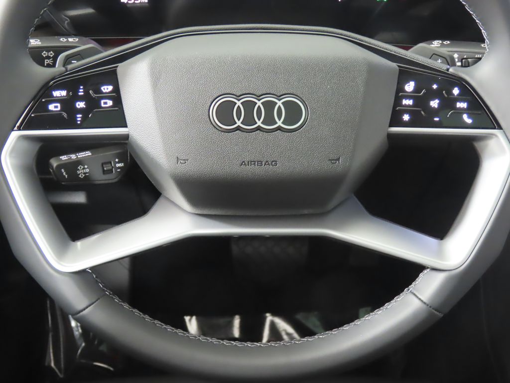 Thumbnail: 2025 Audi Q5 - 14