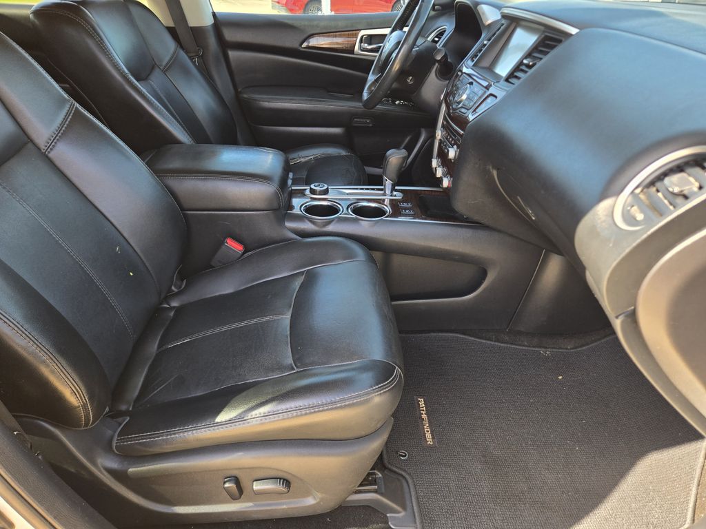 2016 Nissan Pathfinder SL Silver at Bravo Nissan