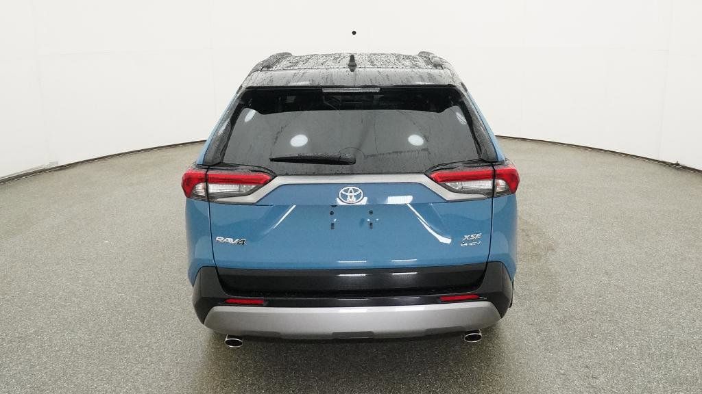Thumbnail: 2025 Toyota RAV4 - 21
