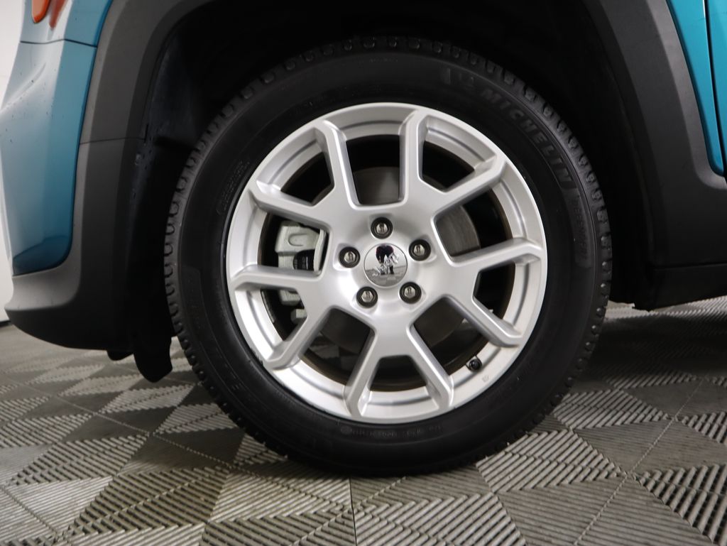 Thumbnail: 2021 Jeep Renegade - 30