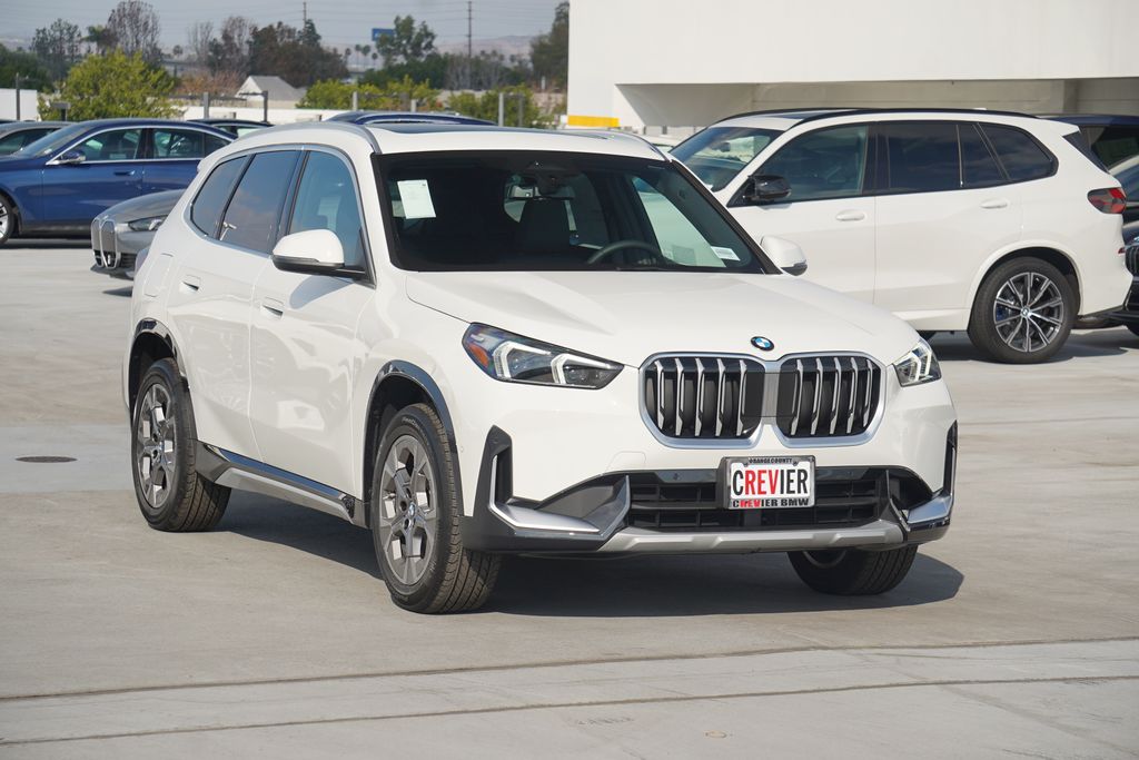 2025 BMW X1 xDrive28i 3