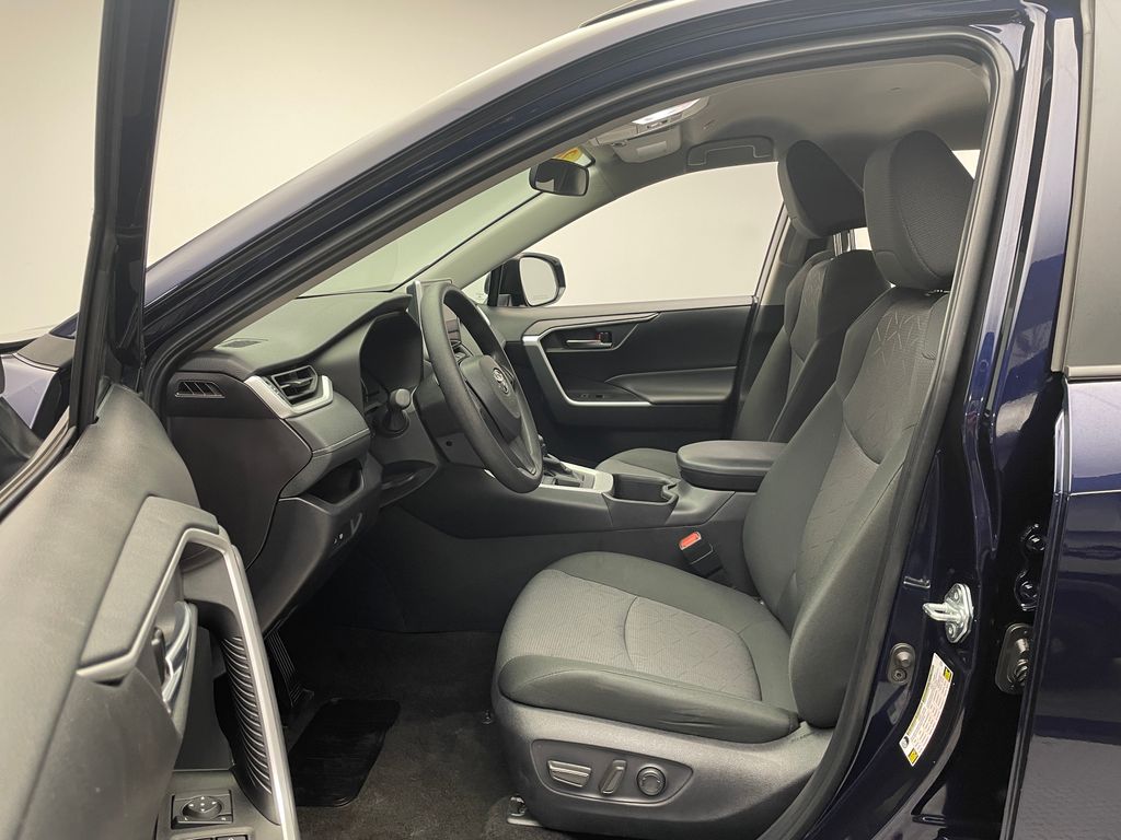2024 Toyota RAV4 XLE 12