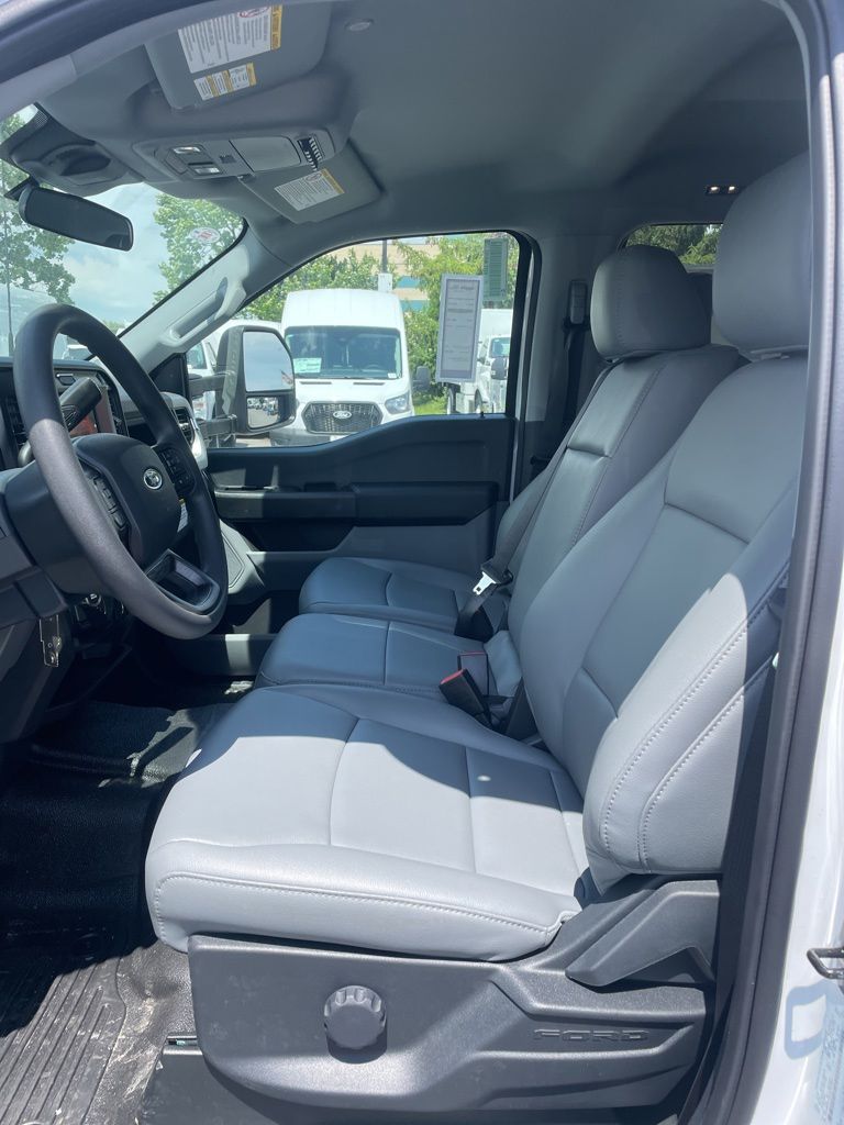 2026 Ford F-450 Chassis XL