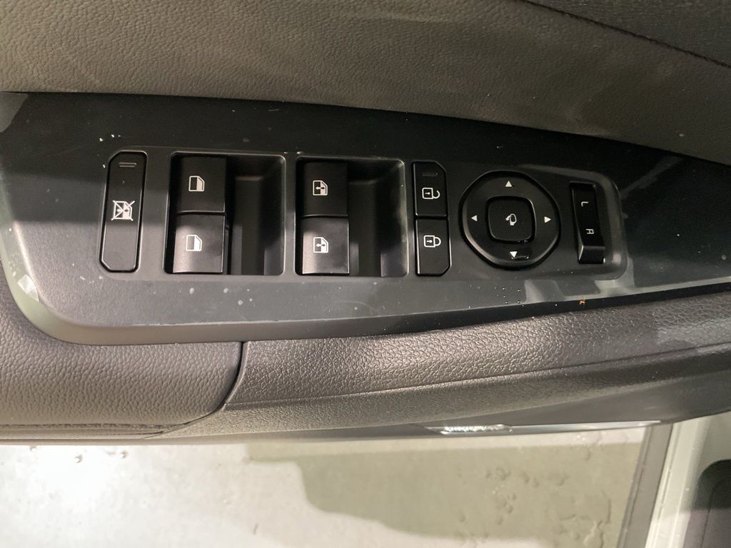 New 2026 Gray Kia X-Pro Prestige image 10